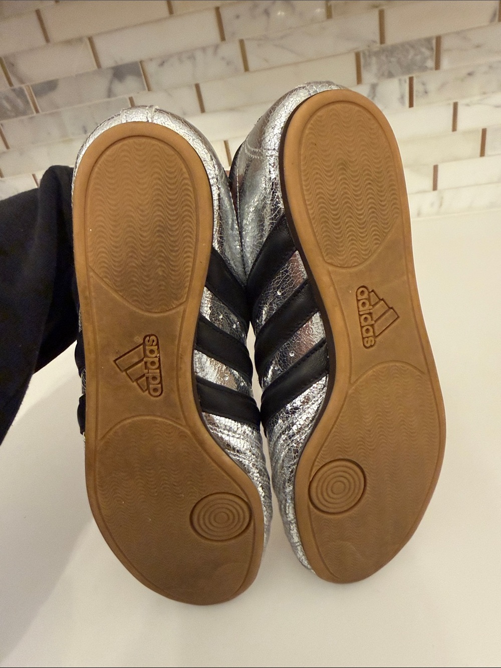 adidas Silver Taekwondo trainers Metallic Slip-On Sneakers with Black Insole - Picture 5 of 6